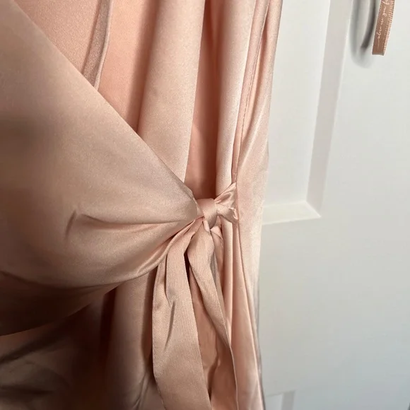 WAYF The Bea Faux Wrap V Neck Satin Maxi Formal Gown Women's Size Medium - Picture 7 of 9